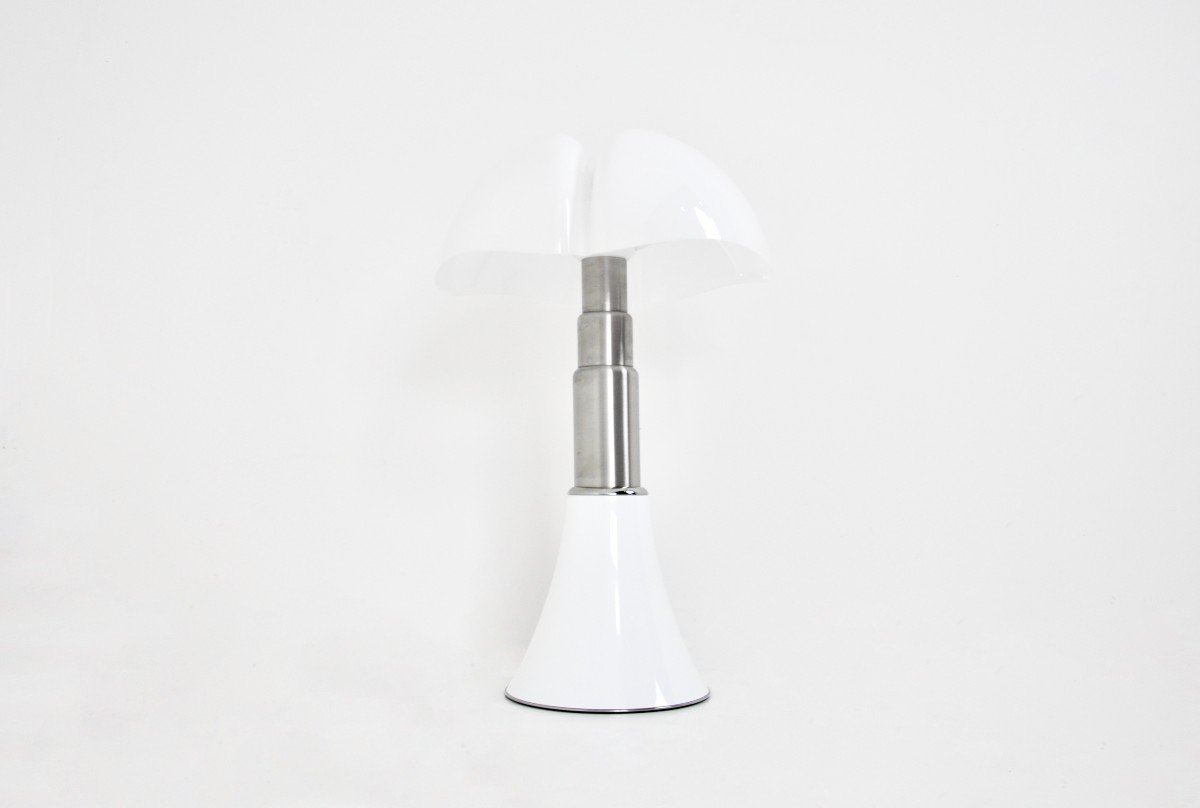 White Pipistrello Lamp By Gae Aulenti For Martinelli Luce-photo-3