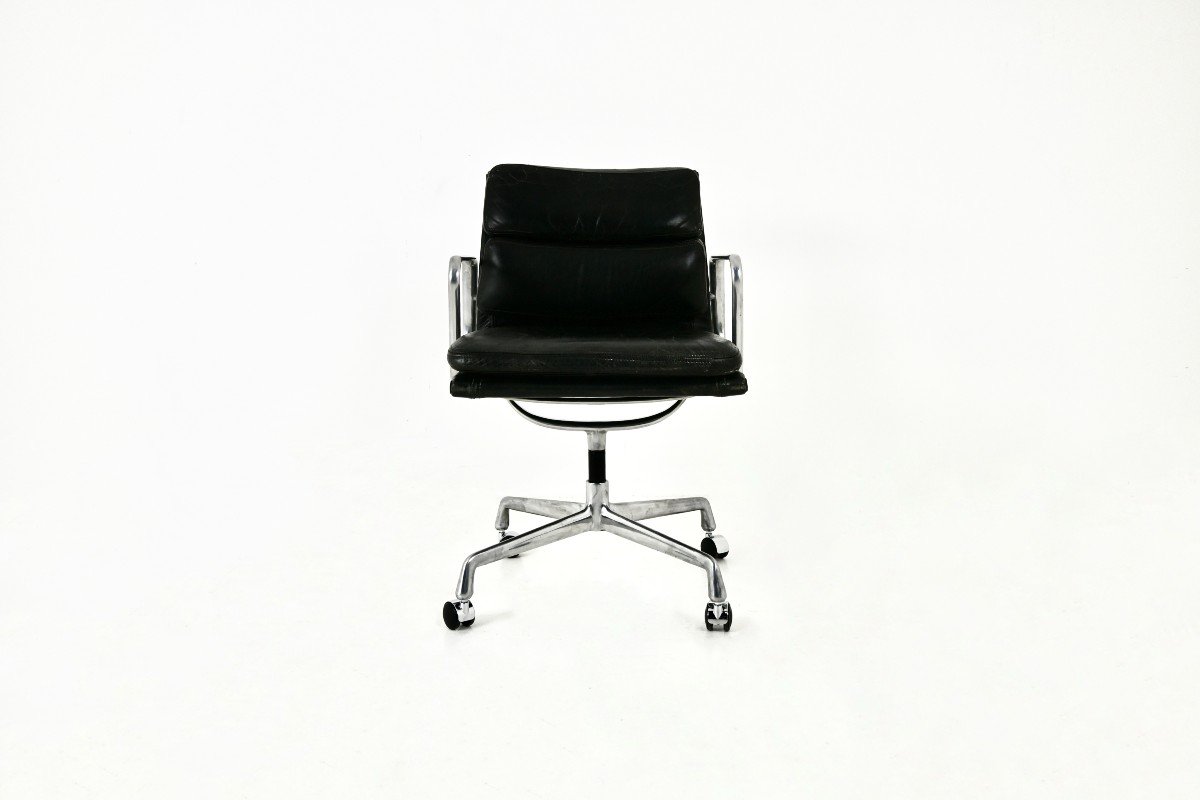  Fauteuil En Cuir Noir  Par Charles Et Ray Eames Pour Herman Miller, Années 1970-photo-2