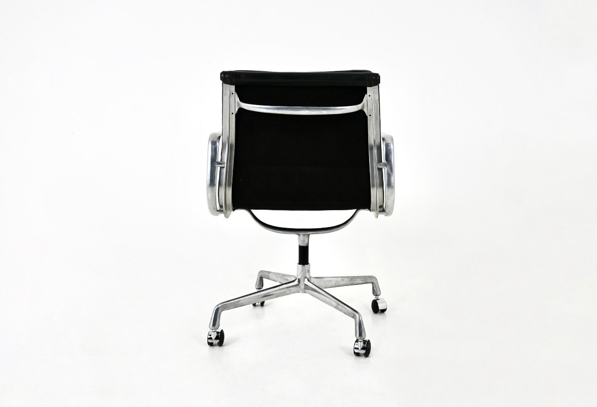  Fauteuil En Cuir Noir  Par Charles Et Ray Eames Pour Herman Miller, Années 1970-photo-3