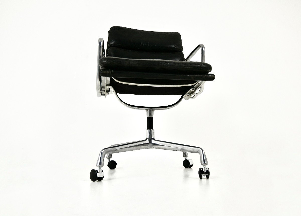  Fauteuil En Cuir Noir  Par Charles Et Ray Eames Pour Herman Miller, Années 1970-photo-4