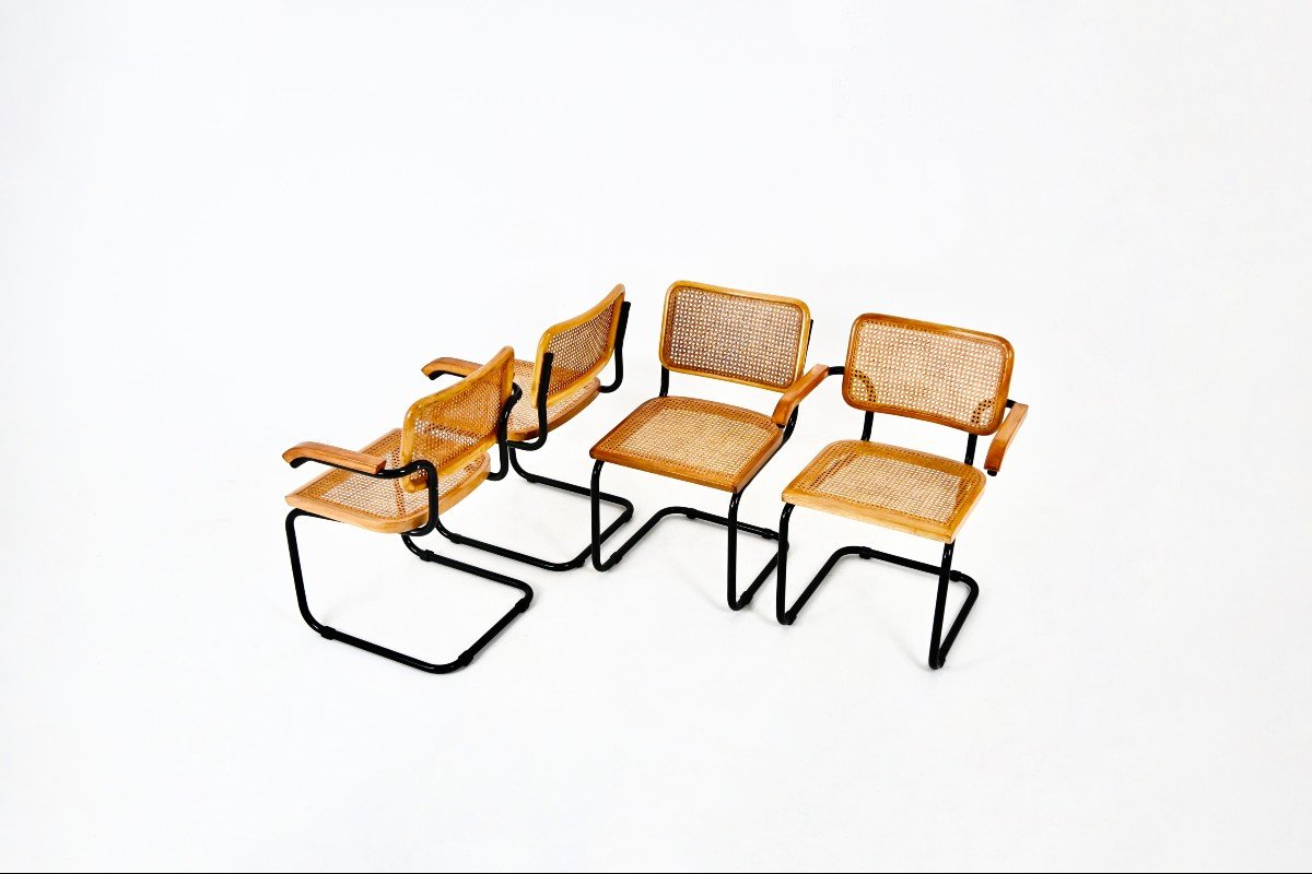 Ensemble De 4 Chaises De Salle à Manger Style B32 Par Marcel Breuer -photo-1