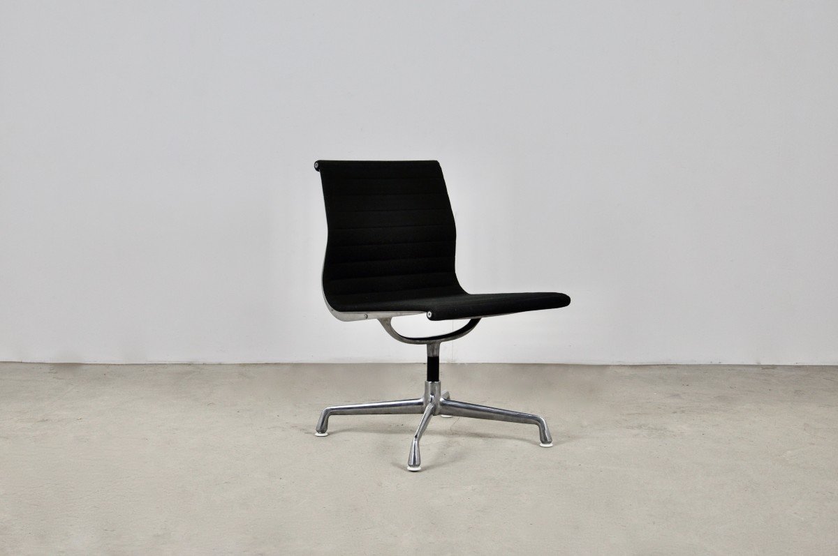 Chaise De Bureau Noire Par Charles &ray Eames Pour Herman Miller, 1960s