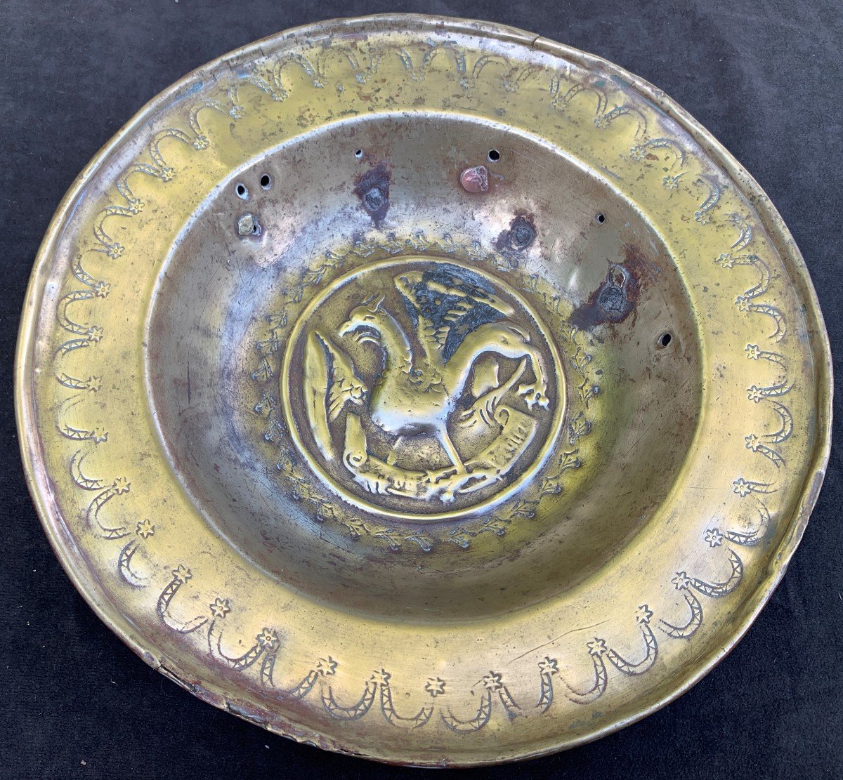 15th Cty Brass Alms Dish With A Griffin In Profile Wearing A Phylactery Bearing Gothic Inscription