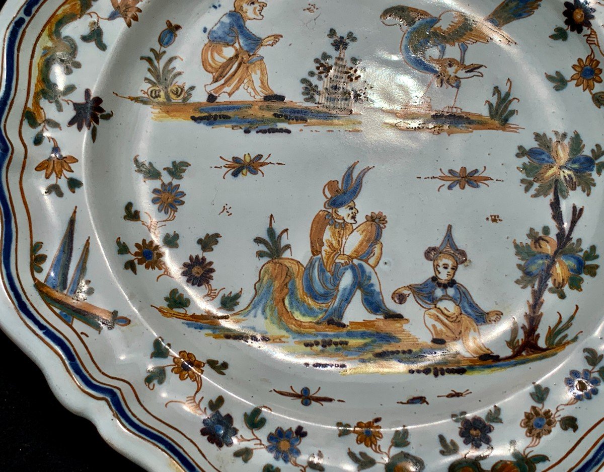 Small Lyon 18th Ceramic Plate Grotesque And Chinese Characters, Bernardion Gomes Collection-photo-6