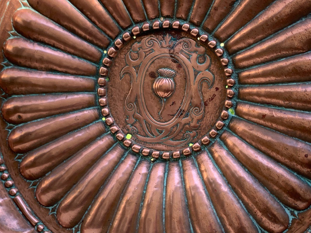 Important Embossed Copper Pageantry Dish With Gadroons And Coat Of Arms, Venice 16th Cty-photo-4