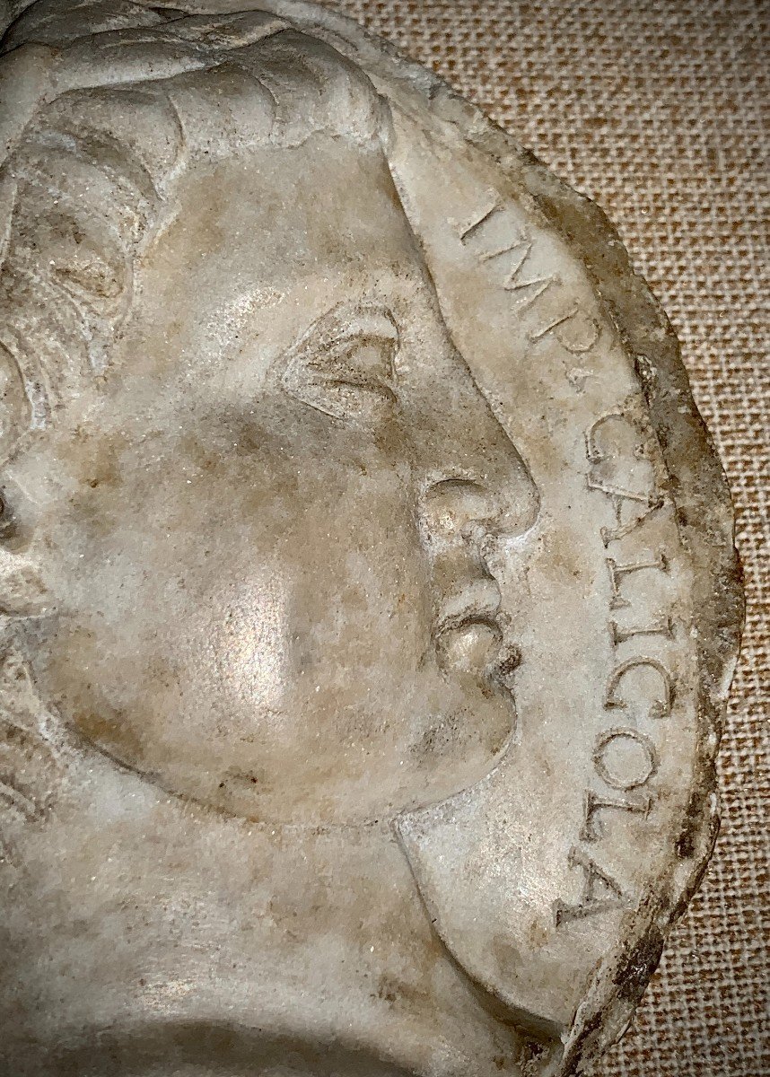 15th White Marble Medallion, Large Tondo Profile Portrait From Roman Emperor Caligula-photo-2