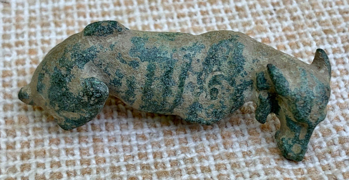 3rd - 4th Century Ad Archeo, Excavation Object, Rare Bronze With Green Patina Depicting 1 Wolf-photo-4