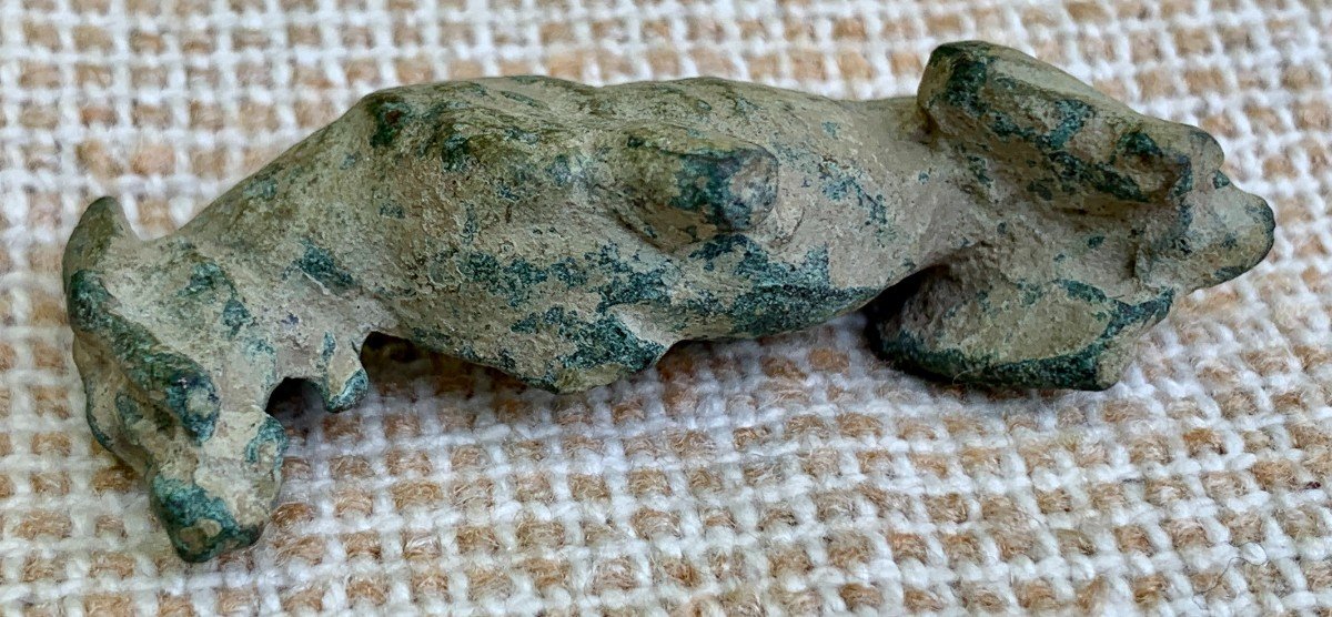 3rd - 4th Century Ad Archeo, Excavation Object, Rare Bronze With Green Patina Depicting 1 Wolf-photo-5