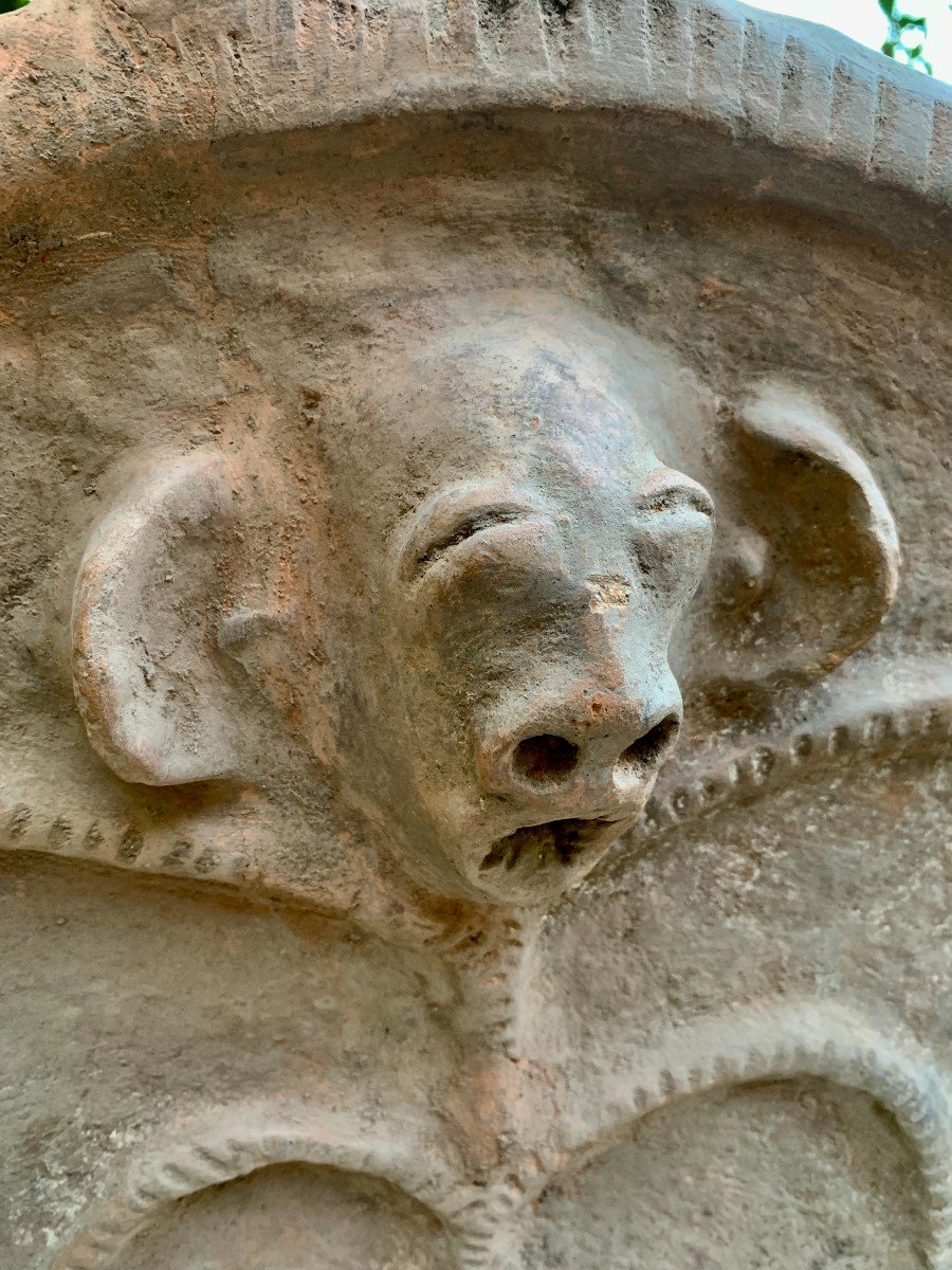 St Antoine Abbaye Museum, 16th Century Huge Terracotta Funerary Stele Dakakari, Bat?-photo-4