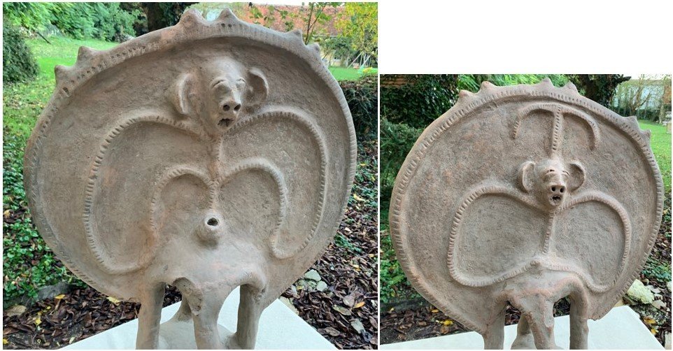 St Antoine Abbaye Museum, 16th Century Huge Terracotta Funerary Stele Dakakari, Bat?-photo-2