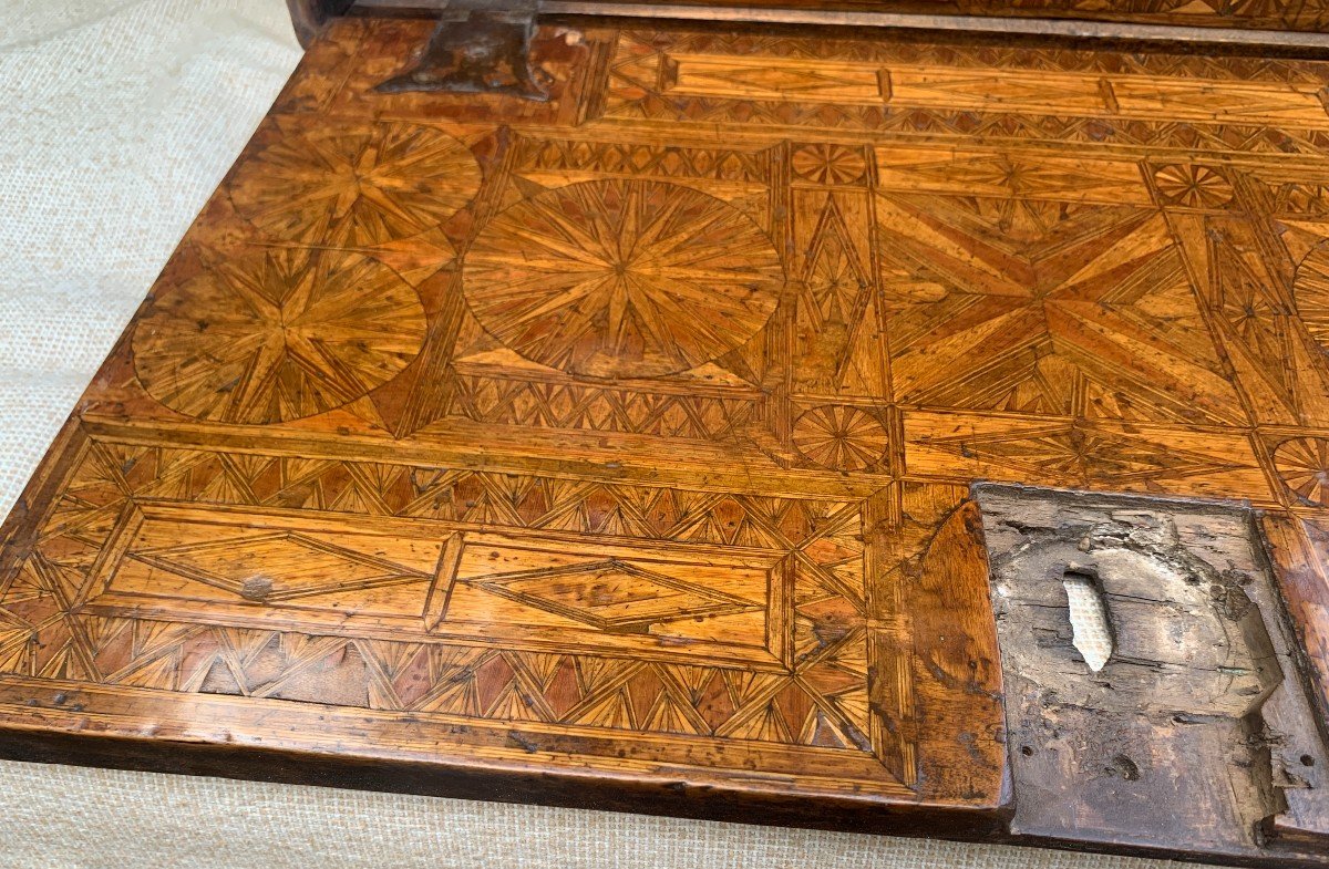 Superb Early 17th Century Spanish Wooden Marquetry Cabinet-photo-2