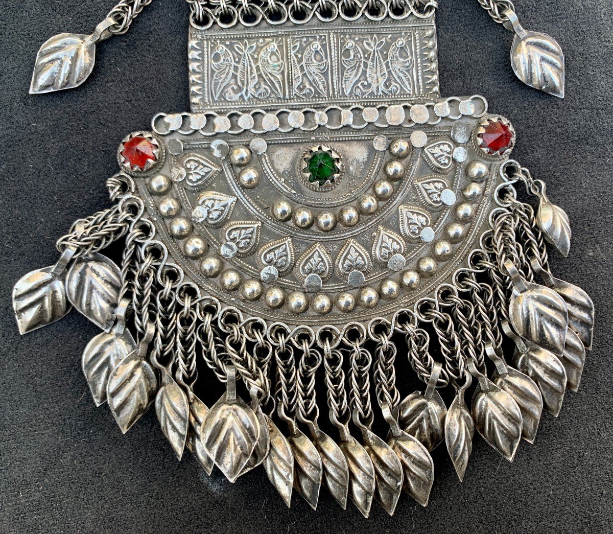 Large pendentif argent tripartite Kuchi, Pakistan ou Afghanistan -photo-4