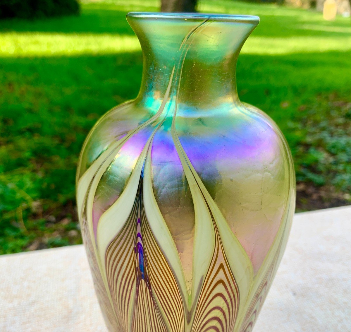 Superb Art Nouveau Iridescent Glass Vase, Satavo Glass Workshop, Tiffany Follower-photo-3