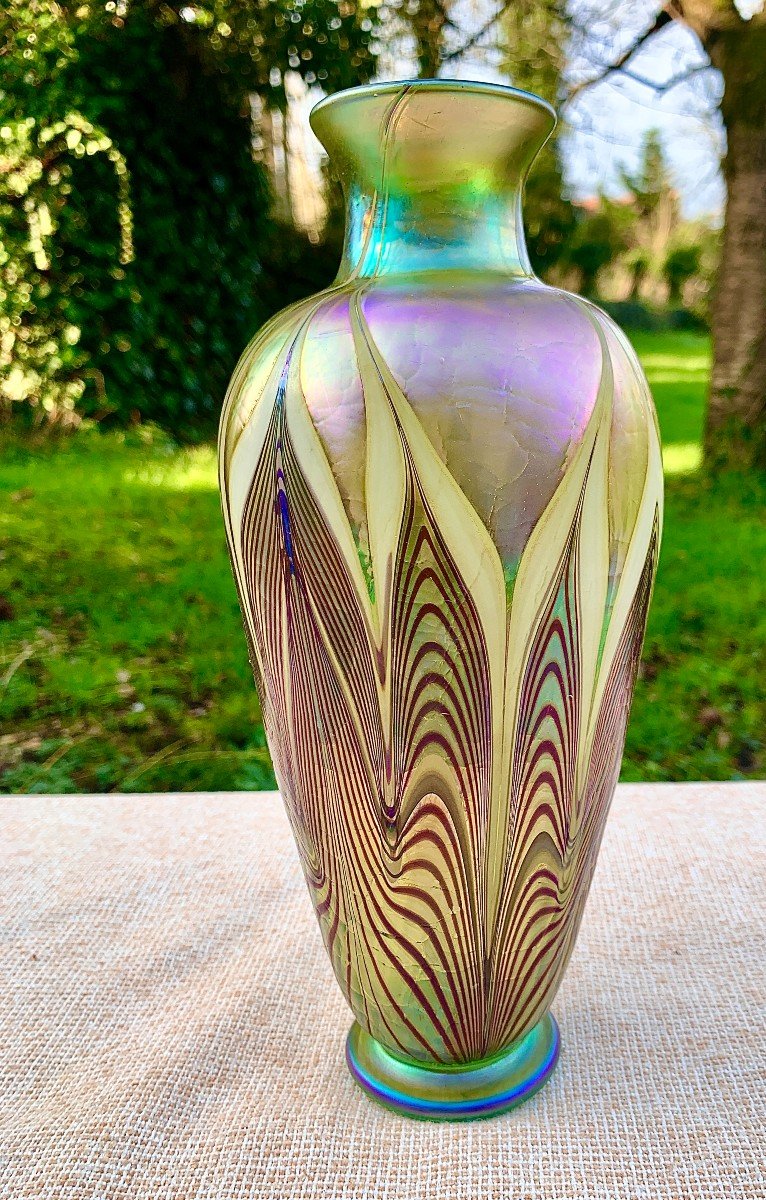 Superb Art Nouveau Iridescent Glass Vase, Satavo Glass Workshop, Tiffany Follower