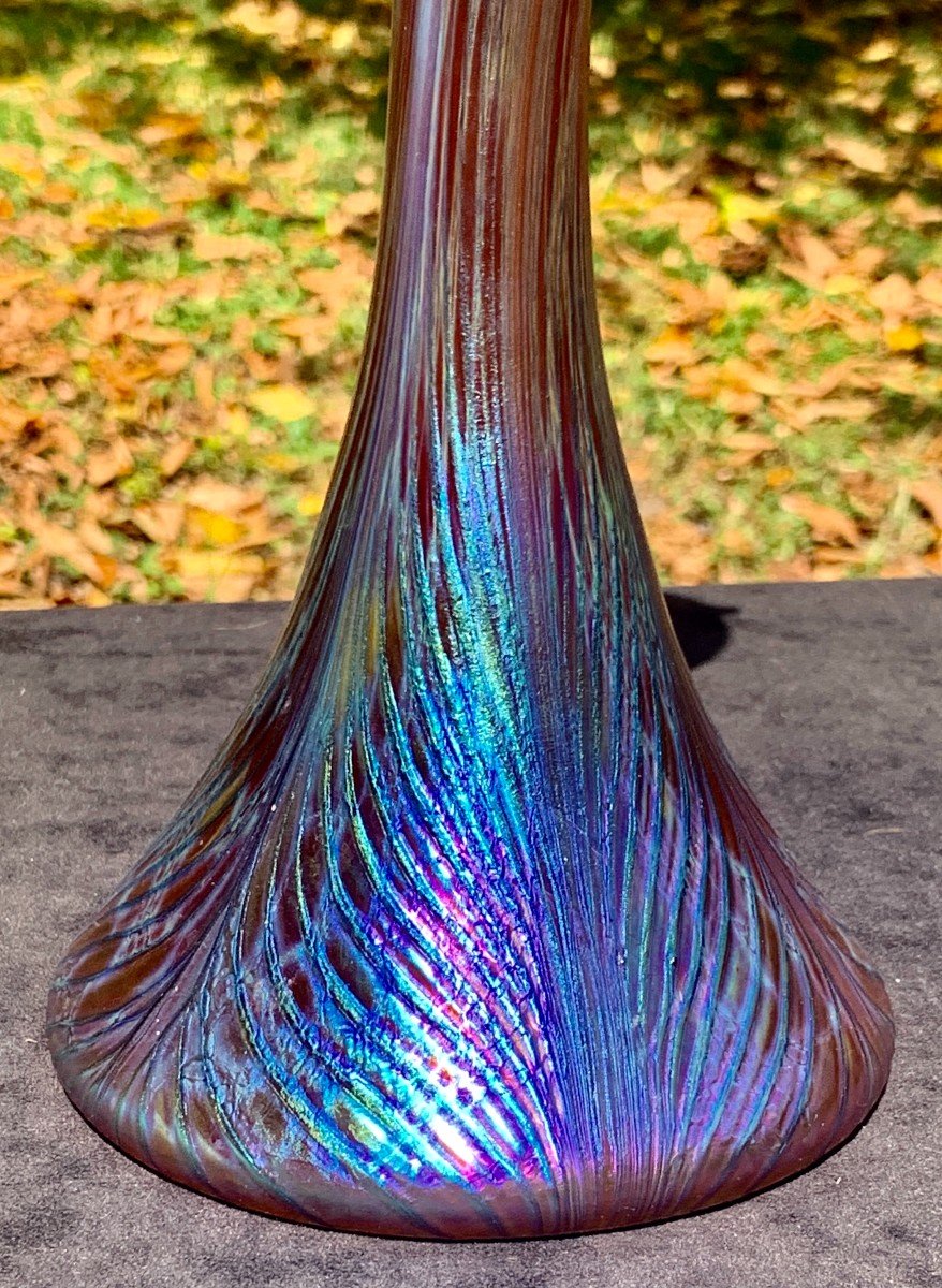 Art Nouveau Iridescent Glass Vase, Tiffany Style-photo-1