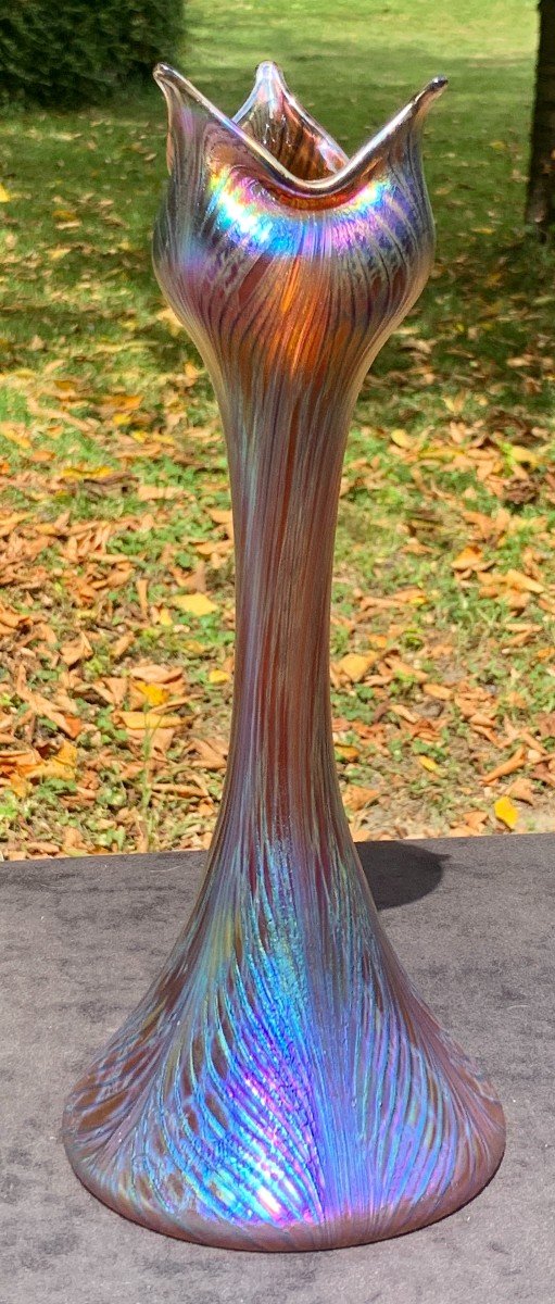 Art Nouveau Iridescent Glass Vase, Tiffany Style