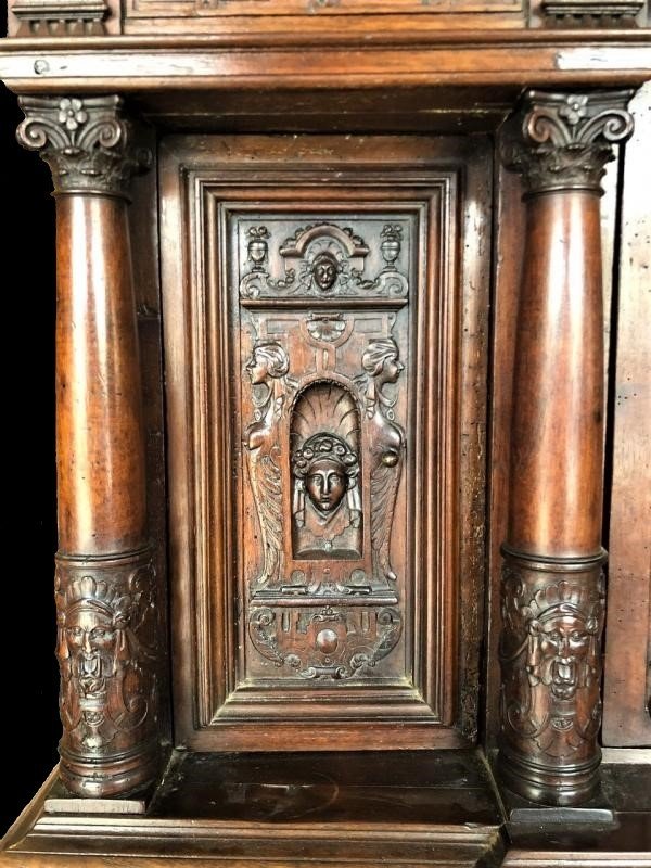 2nde Renaissance -vers 1590, Exceptionnel dressoir noyer richement sculpté-photo-4