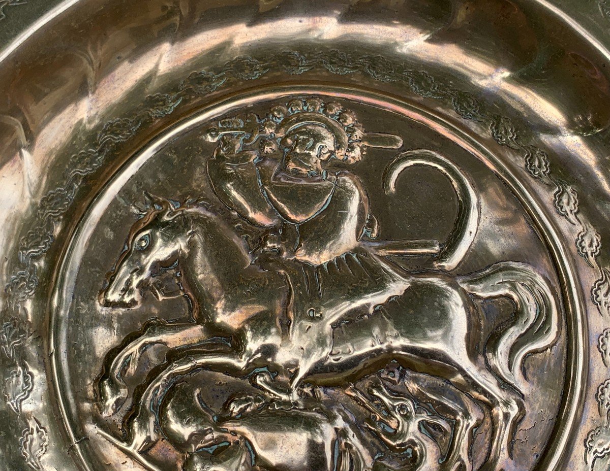 16th  Embossed And Chiseled Brass Alm Dish, St George Slaying The Dragon-photo-2