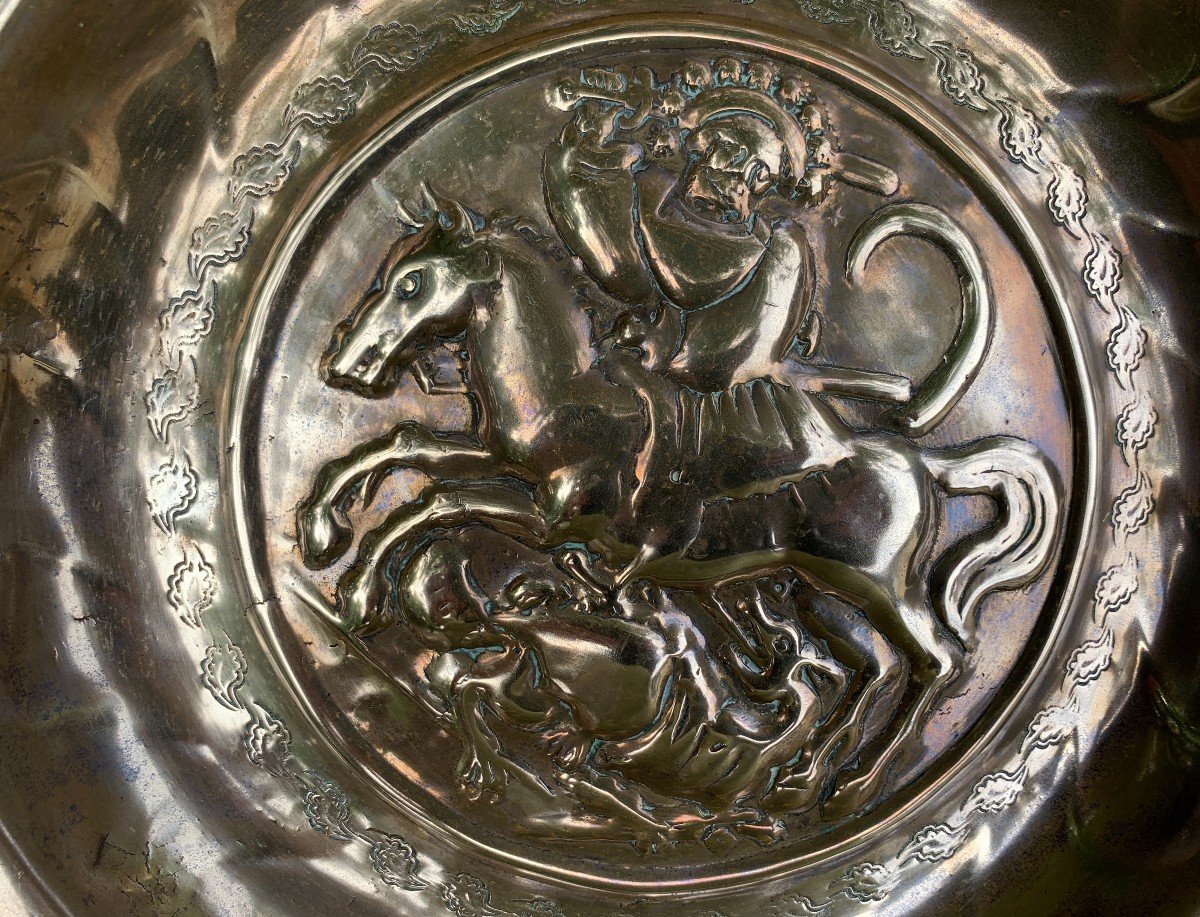 16th  Embossed And Chiseled Brass Alm Dish, St George Slaying The Dragon-photo-3