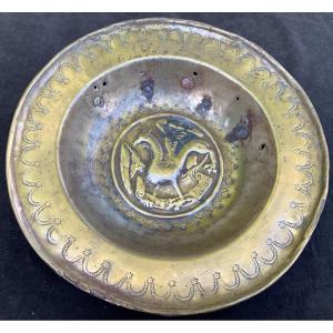 15th Cty Brass Alms Dish With A Griffin In Profile Wearing A Phylactery Bearing Gothic Inscription