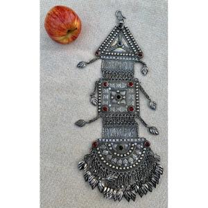 Large pendentif argent tripartite Kuchi, Pakistan ou Afghanistan 