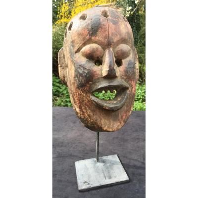 Masque en bois polychrome Népal fin XIXe s, soclé