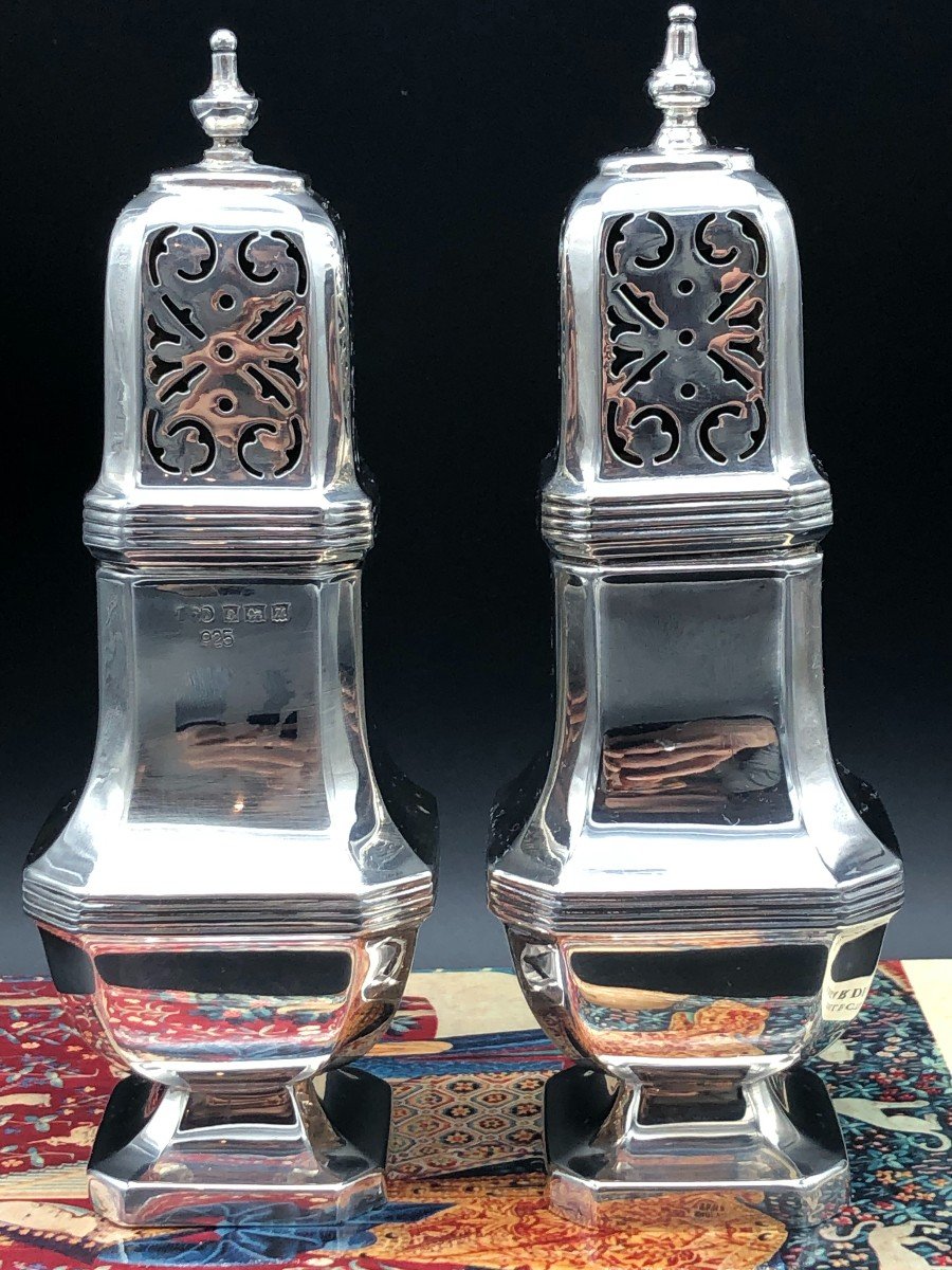 Pair Of Shakers, Sterling Silver, England 1911-photo-1