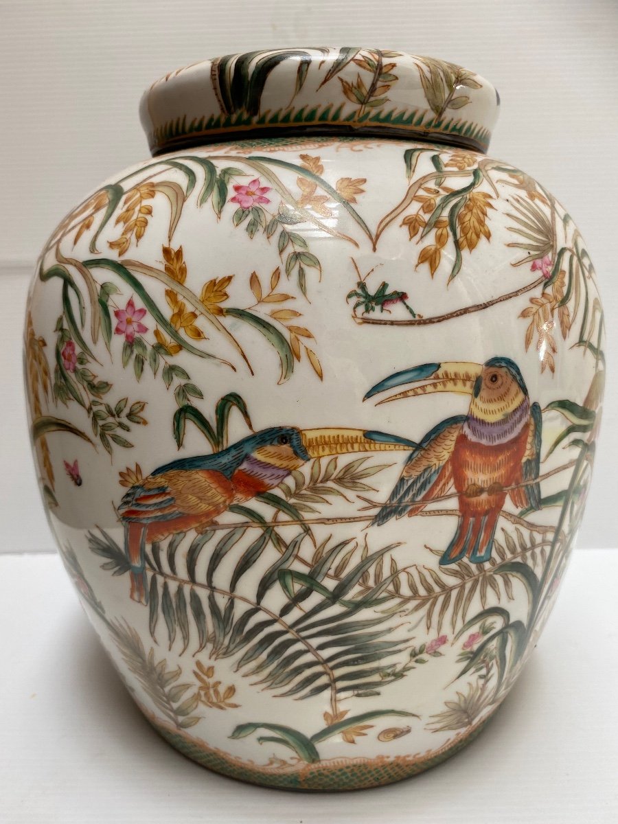 Pot Couvert En Porcelaine émaillée Peinte Au Pinceau 1930