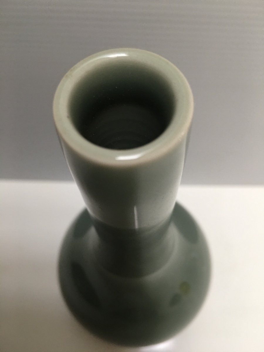 Japanese Celadon Porcelain Vase Circa 1900-photo-2