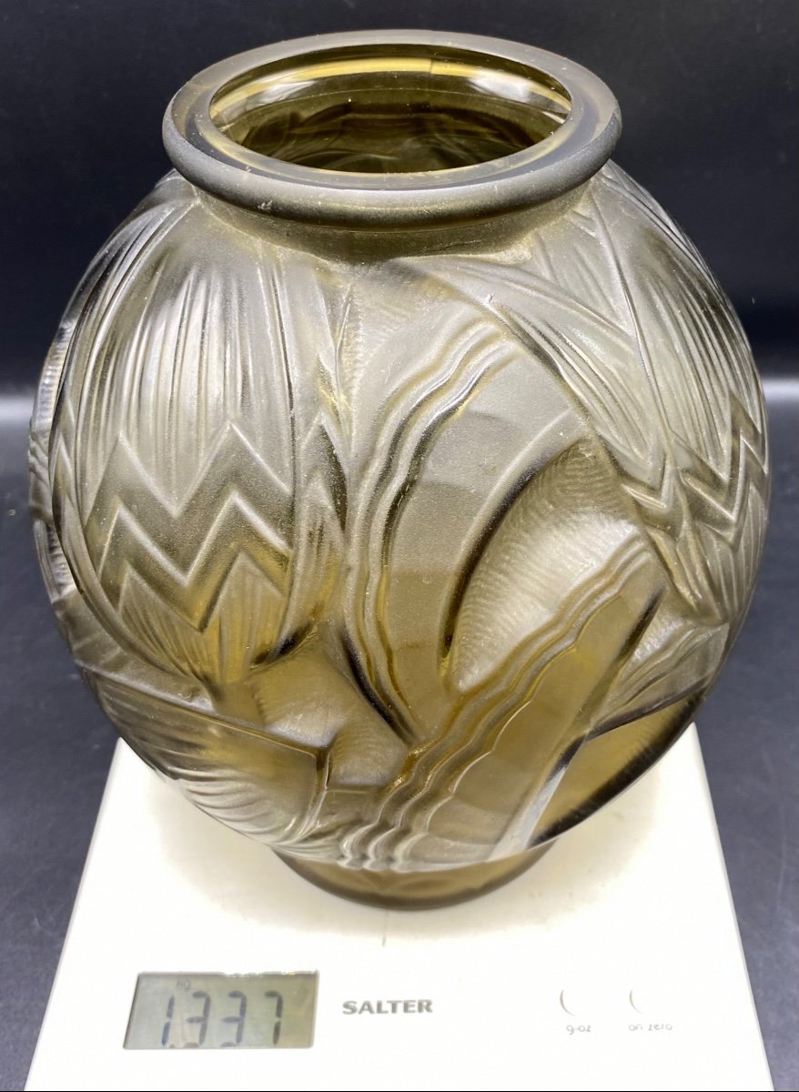 Vase En Verre Pressé Moulé Sablé Par D’avesn Vers 1930-photo-8