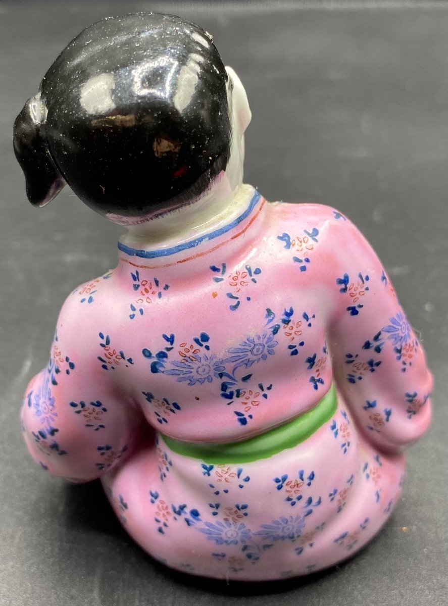 Young Girl Subject In Painted Enameled Porcelain From Japan In Satzuma Circa 1940/50-photo-3