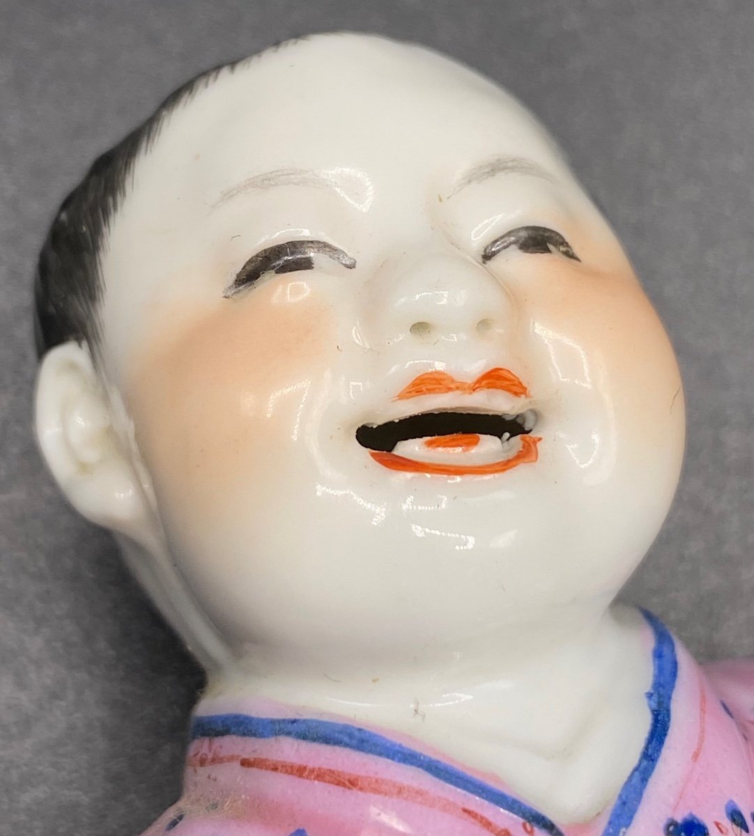 Young Girl Subject In Painted Enameled Porcelain From Japan In Satzuma Circa 1940/50-photo-3