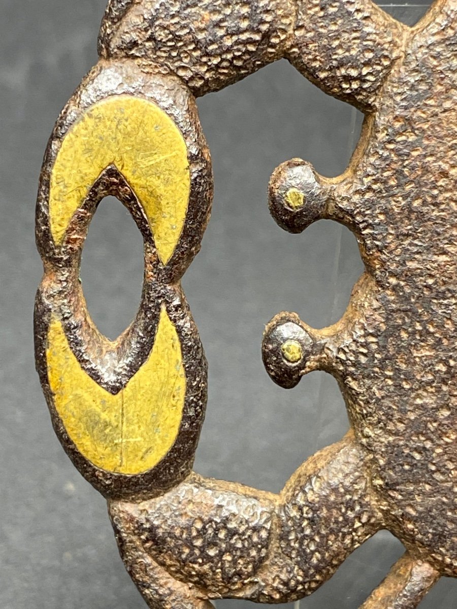 Tsuba Japonais Du XVIIIème En Fer Forgé Et Dinanderie De Laiton Et Cuivre Doré -photo-3