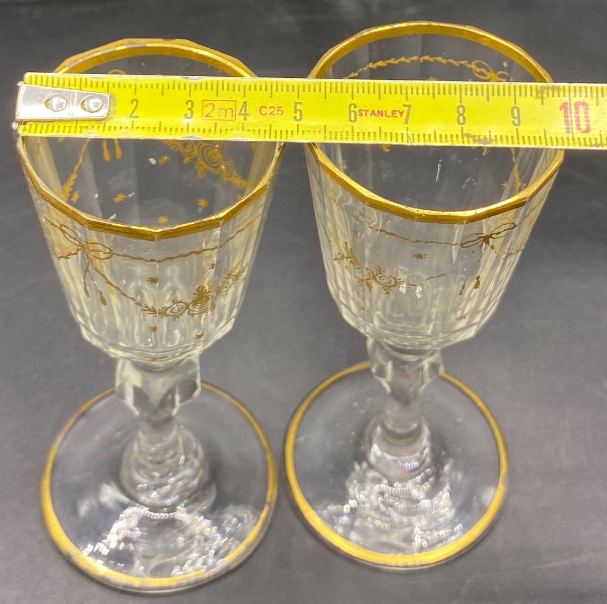 Pair Of Crystal Wine Glasses From The 18th Century Saint Louis-photo-6