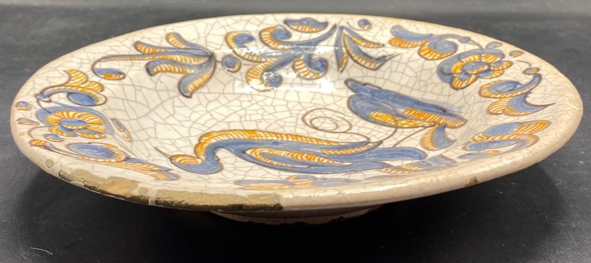 A Small Hollow Dish In Cracked And Painted Glazed Earthenware, Late Spaine Talavera Middle 17th-photo-3