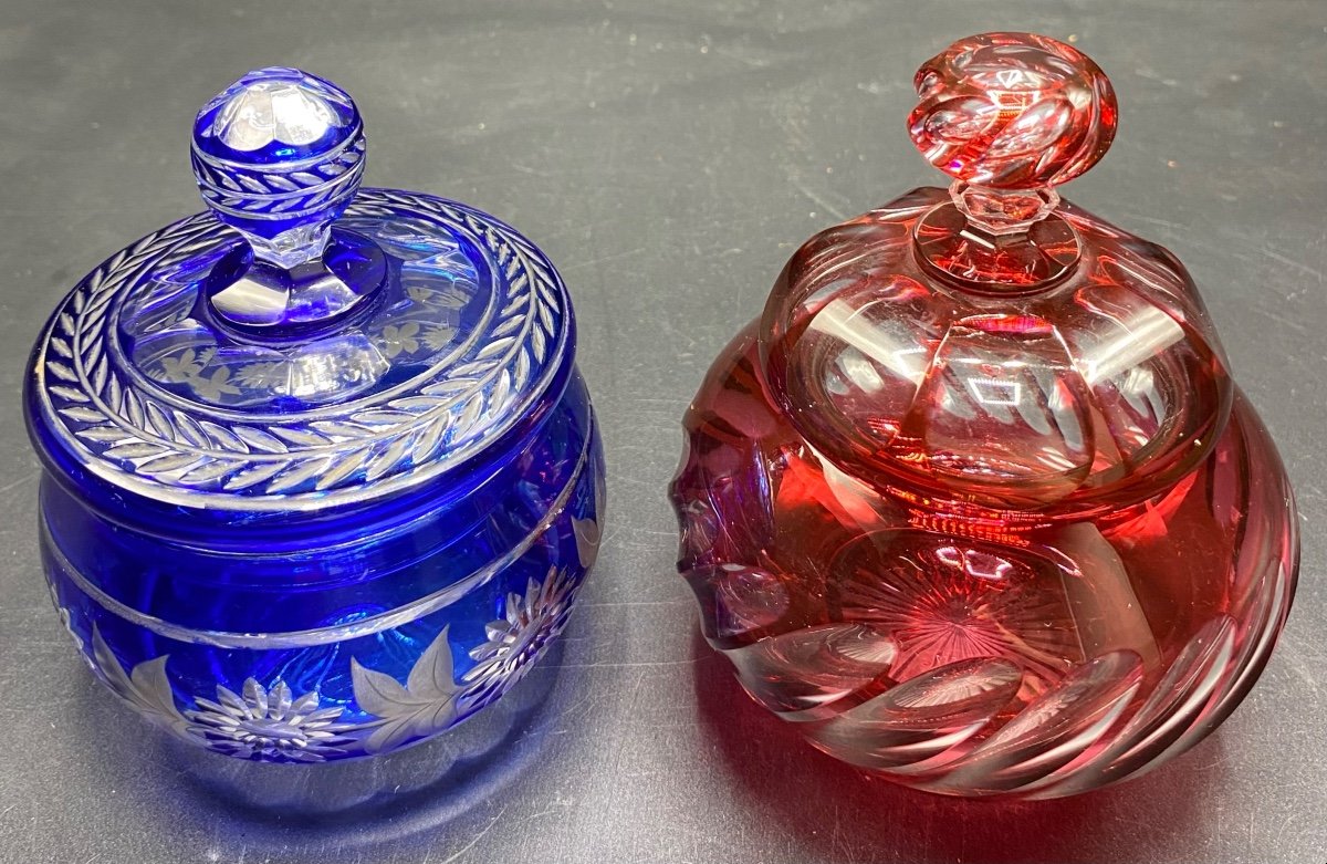 Two Overlay Crystal Candy Boxes Or Sugar Bowls From The 1900s Baccarat And Saint Louis-photo-3