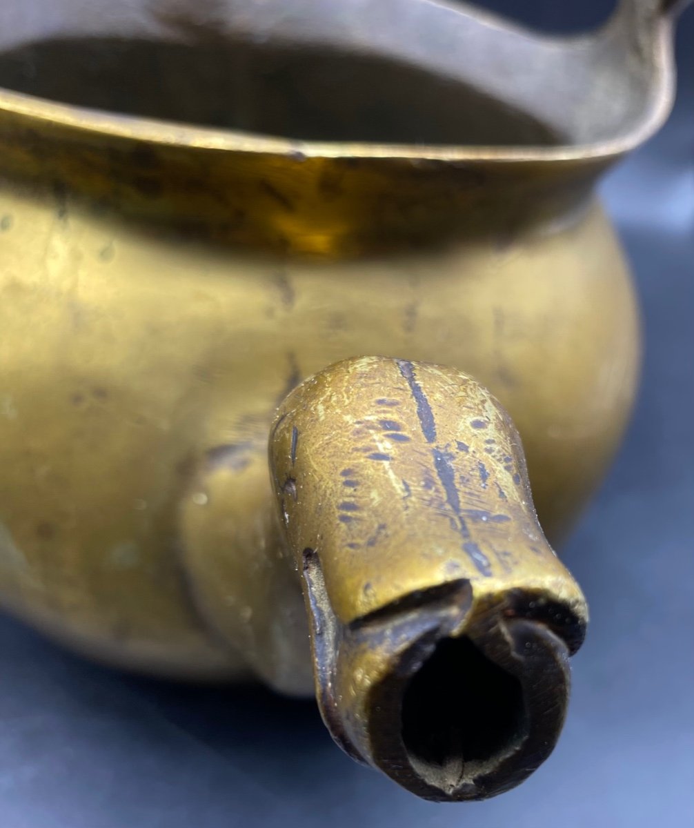 18th Century Chiseled Bronze Bucket -photo-2