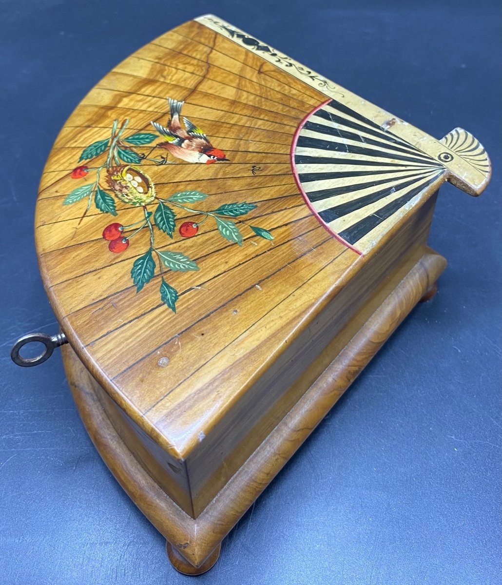 Painted Olive Wood Jewelry Box From The 1900s-photo-2