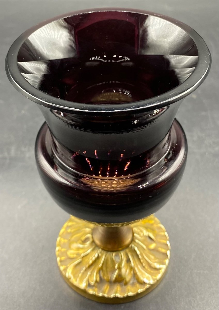 Petite Coupe En Cristal Bordeaux Sur Pied Douche En Bronze Fin XIXème Baccarat 