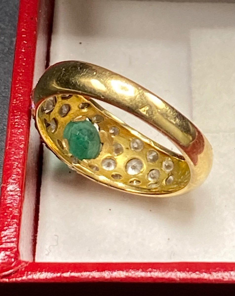 18k Gold French Emerald Ring With 28 Diamond Pave From The 1930s-photo-4