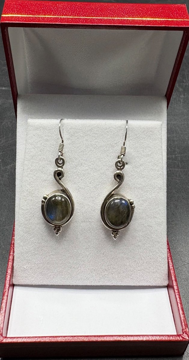 Paire De Boucles D’oreille En Argent Massif Et Cabochon De Labradorite Européen Des Années 1980