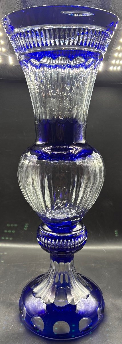 Important Blown Cut Overlay Crystal Vase From The 1960s/70s Cristallerie De Lorraine