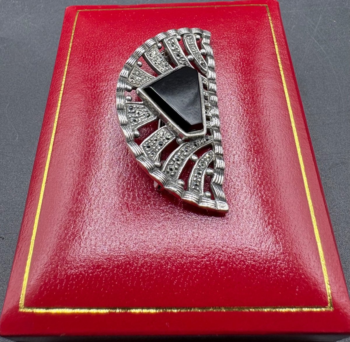 Broche En Argent Massif Plaque D’onyx Et Marcassites Des Années 1930 Européen-photo-4