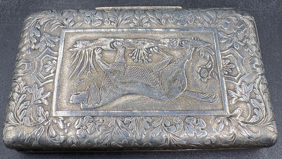 Early 19th Century French Solid Silver Snuff Box -photo-3