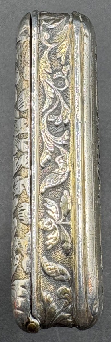 Early 19th Century French Solid Silver Snuff Box -photo-2