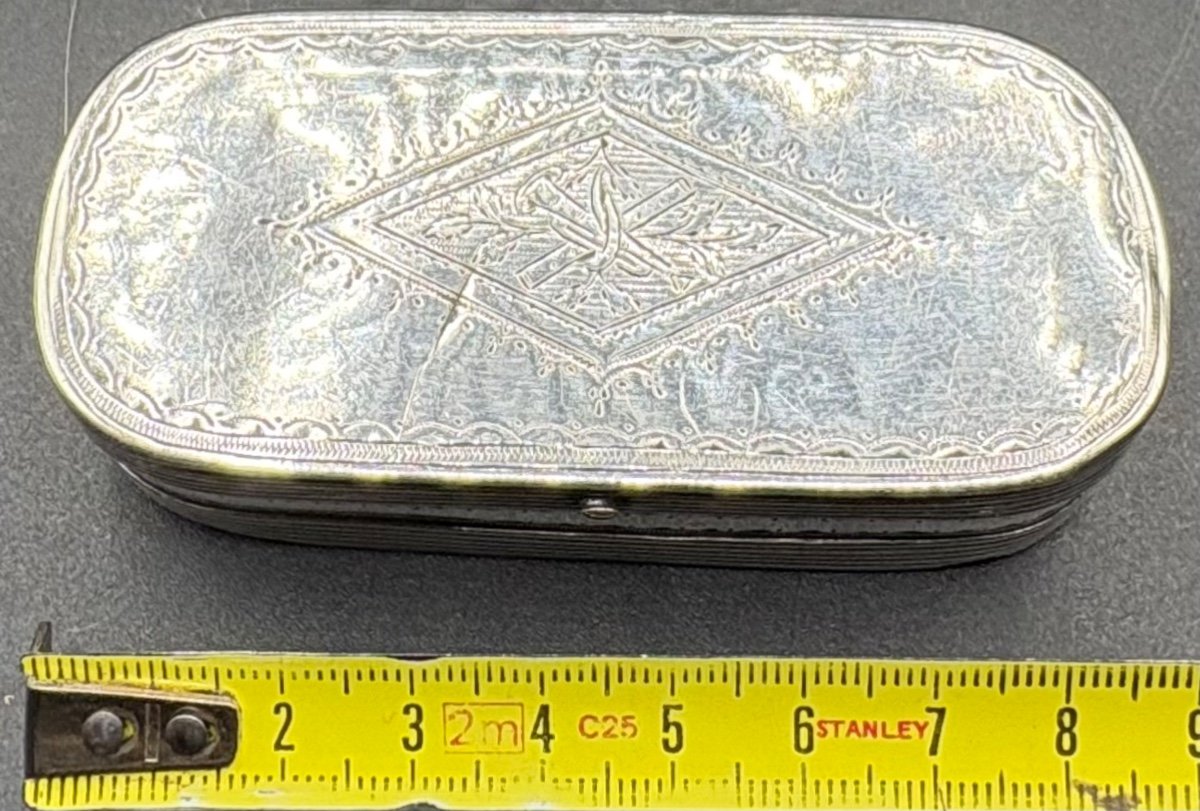 Early 19th Century French Solid Silver Snuff Box -photo-6