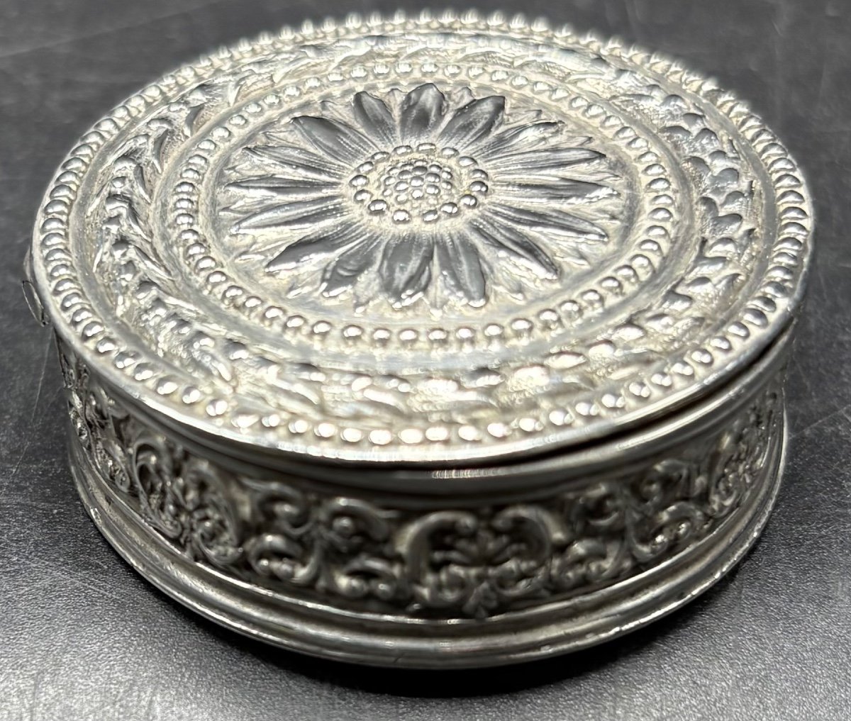 Sterling Silver Pill Box For France Circa 1900-photo-4