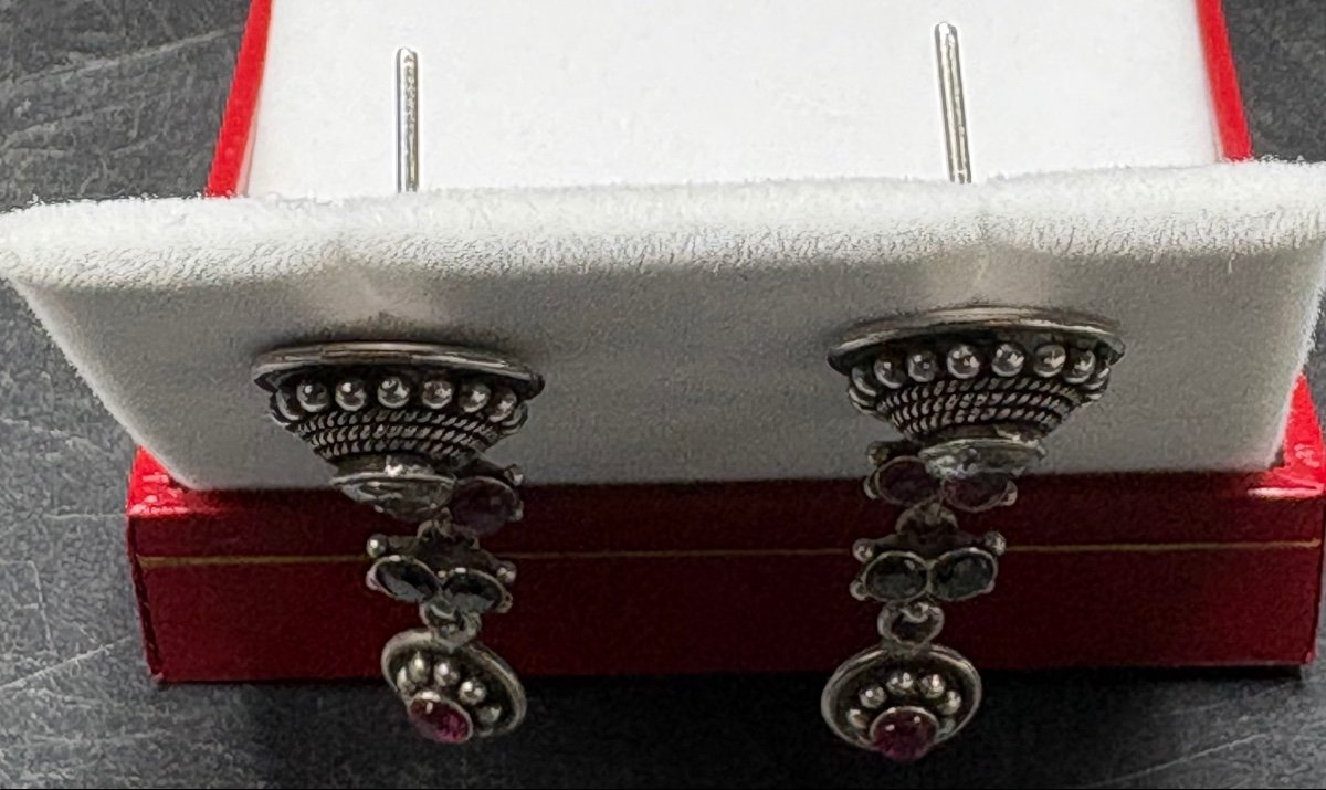 Pair Of Sterling Silver, Onyx Garnets And Foreign Quartz Earrings Circa 1980-photo-2