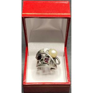 Ring In Sterling Silver Garnets And Half European Cultured Pearl 