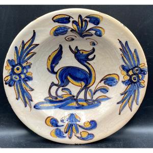 A Small Hollow Dish In Cracked And Painted Glazed Earthenware, Talavera Spaine Middle 17 Th